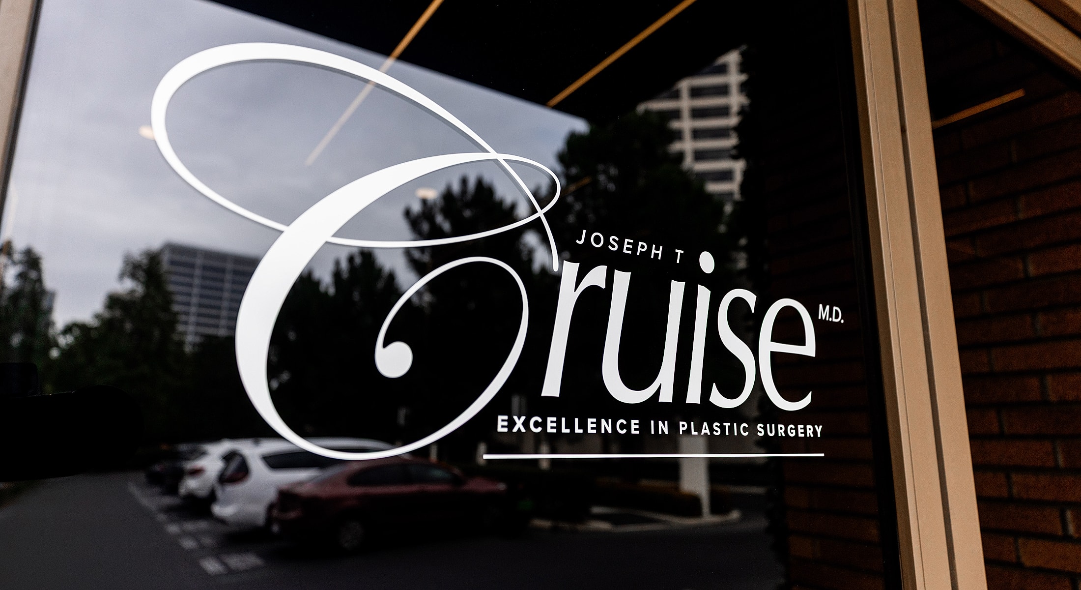 Sign for Joseph T. Cruise, M.D. plastic surgery.